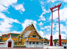 Giant swing and Wat Suthat Thep Wararam - SiamBangkokMap