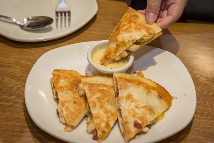 Alice Springs Chicken Quesadilla - SiamBangkokMap