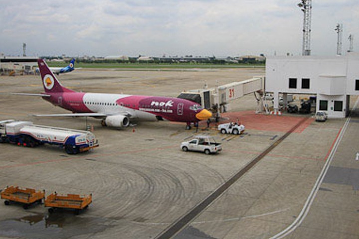 Don Muang Airport Nok Air Plane at the Gate - SiamBangkokMap